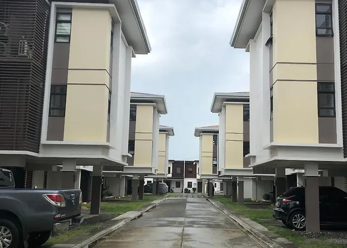 Almond Drive Near Seaside Hotel 3*